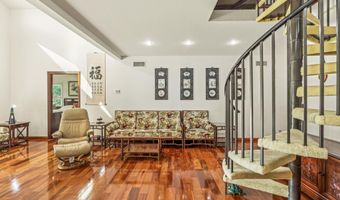 355 Kamalei Cir, Kahului, HI 96732