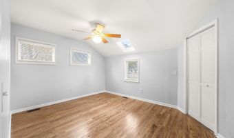 27 W347 Washington Ave, Winfield, IL 60190