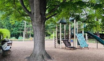 7551 SPRING LAKE Dr D-1, Bethesda, MD 20817