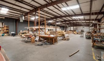 909 C St, Barling, AR 72923