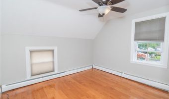 75 Gladstone St, Cranston, RI 02920