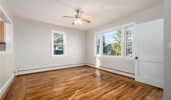 86 Sherwood St, Cranston, RI 02920