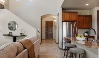 8700 Desert Finch Ln, Albuquerque, NM 87122