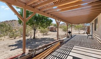 15984 Tinta Rd, Apple Valley, CA 92307