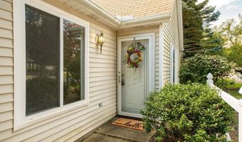 770 Hunters Trl, Akron, OH 44313
