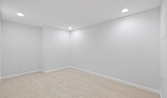 13700 FRANKFORT Ct, Rockville, MD 20853