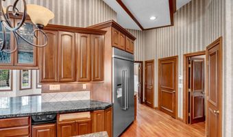 618 18th Fairway, Andover, KS 67002