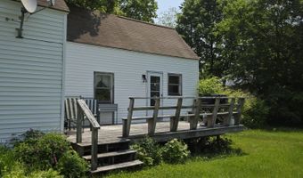 18 Cedar Ln, Belfast, ME 04915