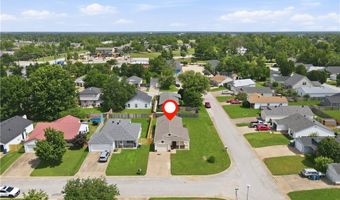 2515 SE 4th St, Bentonville, AR 72712