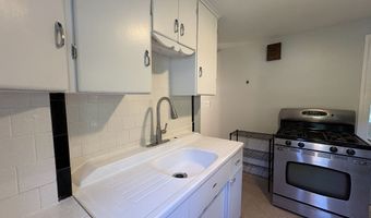 220 School St, Coventry, CT 06238