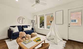 1739 D St NE, Washington, DC 20002