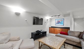 3735 Tremont Ln, Ann Arbor, MI 48105