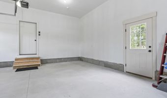 53 Woodbrey Ln, Standish, ME 04084