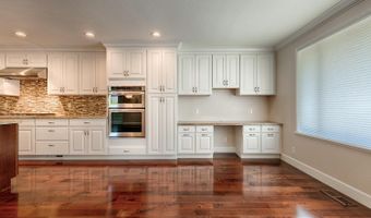 6828 Fairfield Dr, Santa Rosa, CA 95409