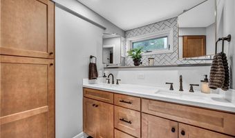 1425 Partridge Ln, Akron, OH 44333