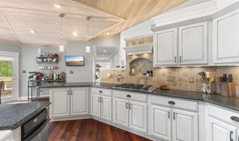 1126 Timber Climb Dr, Avon, IN 46123