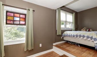 40 Dockage Rd, Bayville, NJ 08721