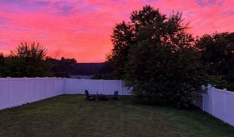 29 Calumet Ave, Johnston, RI 02919