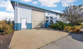 13335 Circle Dr, Anamosa, IA 52205