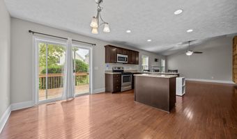 123 Lightwater Dr, Aberdeen, NC 28315