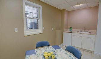 5344 Chaversham Ln, Peachtree Corners, GA 30092