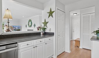 20594 CORNSTALK Ter 201, Ashburn, VA 20147