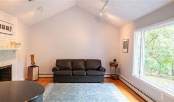65 Huguenot Dr, East Greenwich, RI 02818