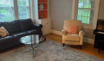 310 HOPKINS Rd, Baltimore, MD 21212
