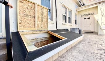 8 COMMONWEALTH Ave, Claymont, DE 19703