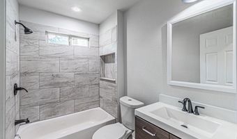 704 N Ray St, Alvarado, TX 76009