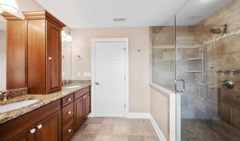 264 41st St, Avalon, NJ 08202