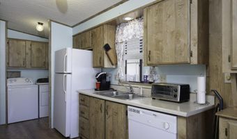 450 W SUNWEST Dr 18, Casa Grande, AZ 85122