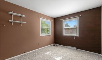 1055 Thomas Dr, Ashland, OH 44805