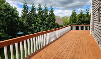 25 Spanker St, Jamestown, RI 02835