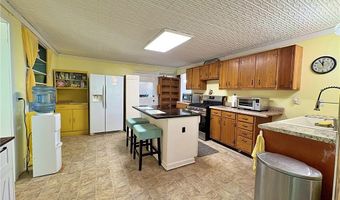 10677 Baumhart Rd, Amherst, OH 44001