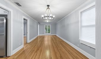 261 E OAKVIEW Pl, Alamo Heights, TX 78209