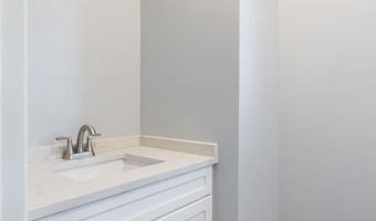 159 Park St, Bristol, CT 06010