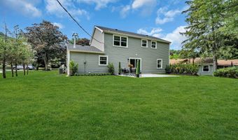 8 Imperia Pl, Aberdeen, NJ 07747