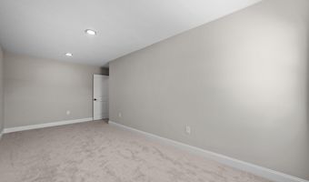 853 Mulligan Dr, Ayden, NC 28513