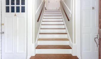439 Broadway St D, Newport, RI 02840