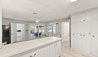 15103 Kinai Rd, Apple Valley, CA 92307