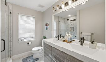 705 N ASHTON St, Alexandria, VA 22312