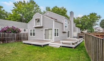 7521 CROSS GATE Ln, Alexandria, VA 22315
