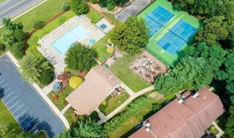 76 Bradford Ct, Aberdeen, NJ 07747