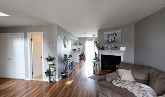 4 Sickle St, Andover, NJ 07801