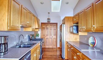 585 Seaside Dr, Jamestown, RI 02835