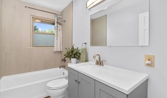 1000 LAKEVIEW Ln, Annapolis, MD 21409