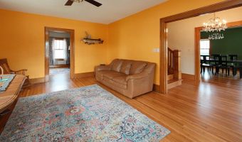 804 6th Ave, Alton, IA 51003