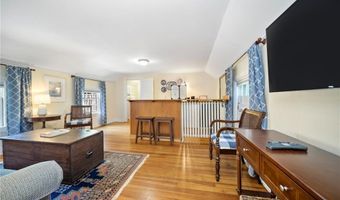 33 Kay St, Newport, RI 02840