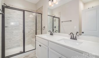 9444 Kings Parade Blvd, Charlotte, NC 28273